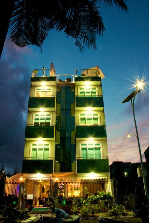 Fern Boquete Inn Hulhumale Exteriör bild