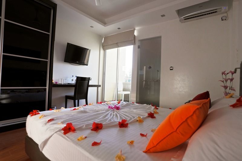 Fern Boquete Inn Hulhumale Exteriör bild