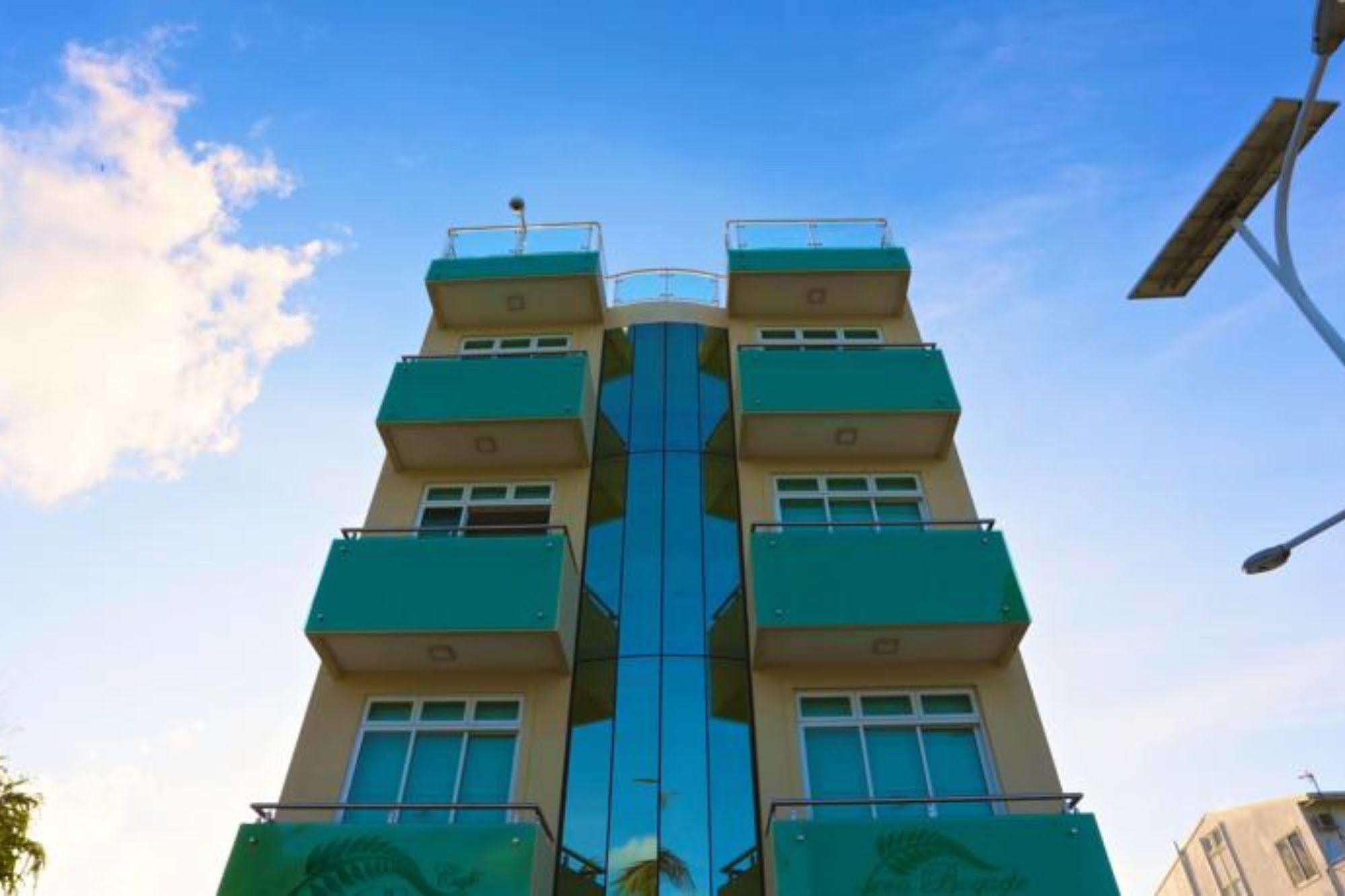 Fern Boquete Inn Hulhumale Exteriör bild