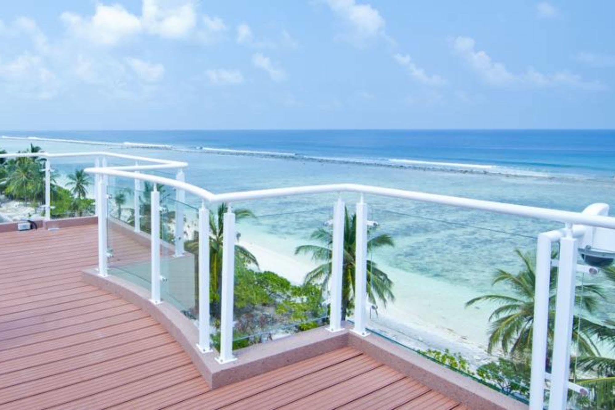 Fern Boquete Inn Hulhumale Exteriör bild