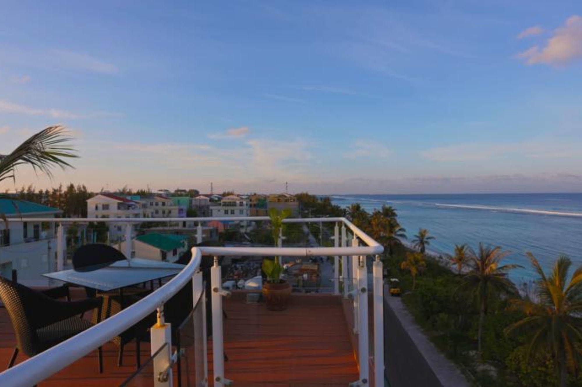 Fern Boquete Inn Hulhumale Exteriör bild